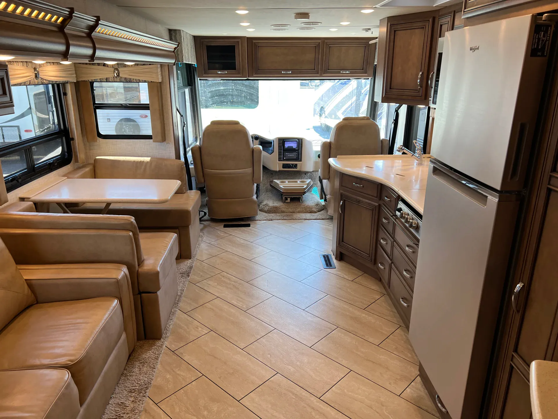 2021 Newmar Bay Star 3609 - Photo 4