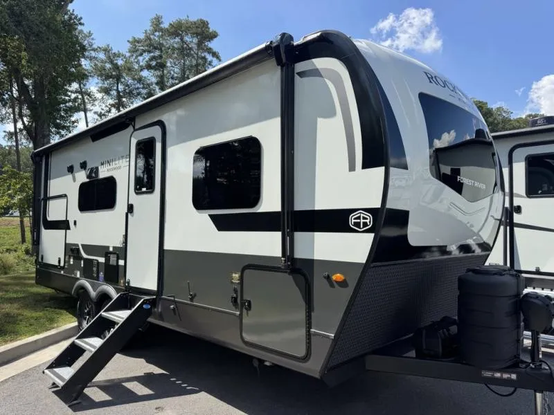 2026 Forest River Rockwood Mini Lite 2513S - Photo 2