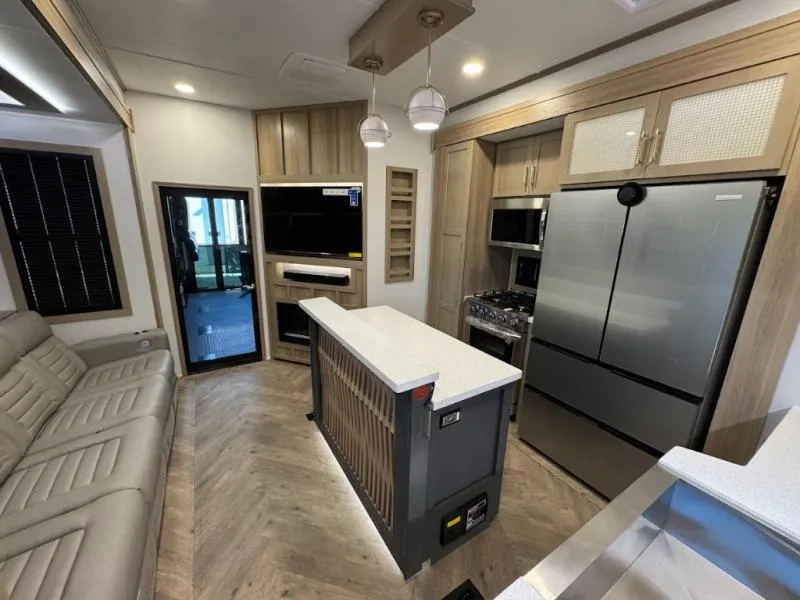 2026 Keystone Raptor 415 - Photo 3