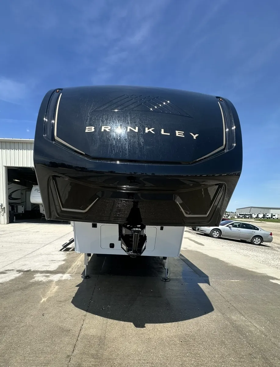 2026 Brinkley Model Z 2900 - Photo 3