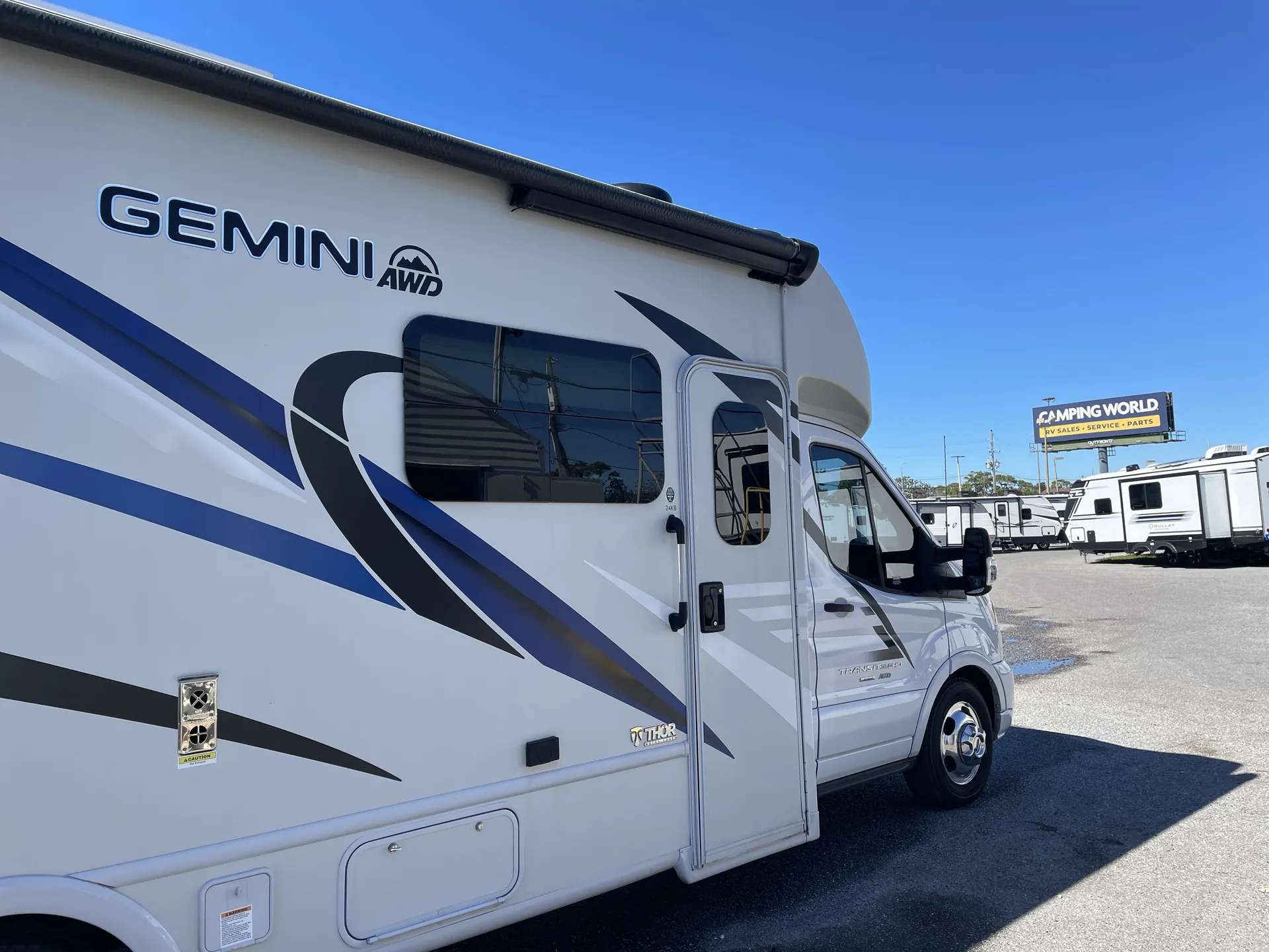 2023 Thor Motor Coach Gemini 24KB - Photo 2