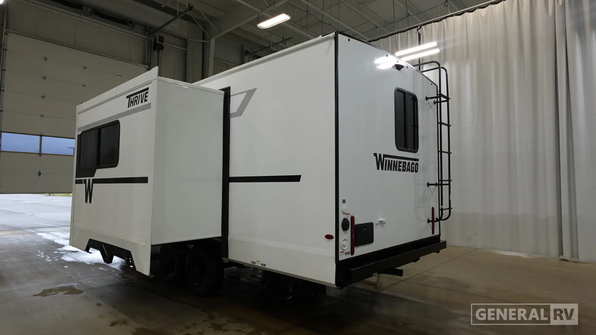 2026 Winnebago Thrive 22RBS - Photo 4