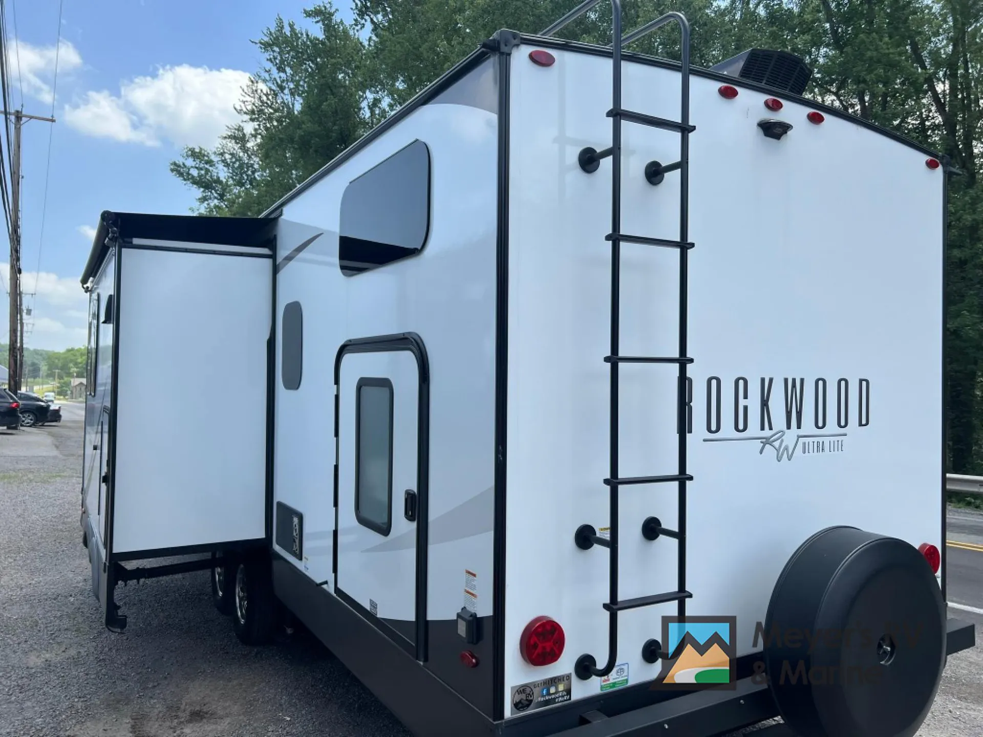 2025 Forest River Rockwood Ultra Lite 2918BH - Photo 3