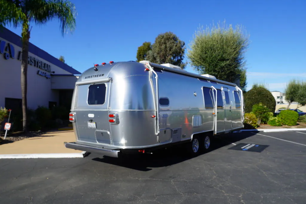 2020 Airstream Flying Cloud 30FB Bunk - Photo 4