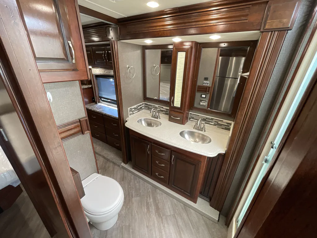 2018 fleetwood Pace Arrow Lxe 38F, Photos photo 15
