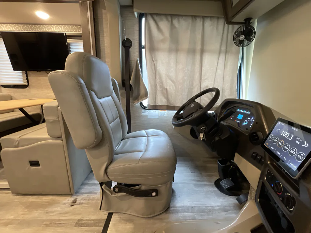 2022 Thor Motor Coach Freedom Traveler A32, Photos photo 23