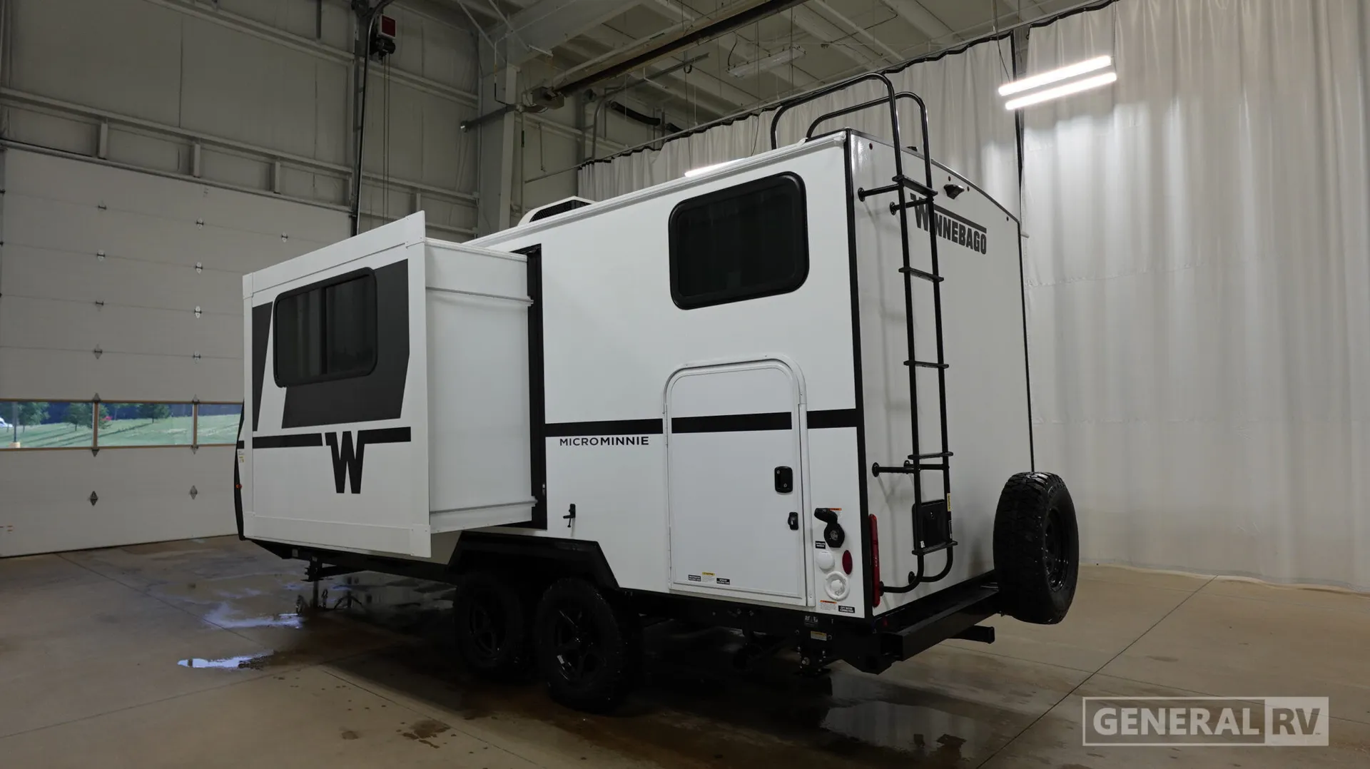 2027 Winnebago Micro Minnie 2200FBH - Photo 4