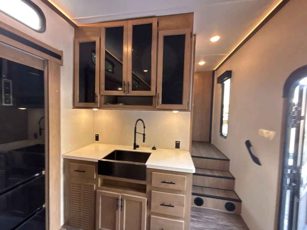 2023 Forest River Sabre 350RL, Photos photo 14