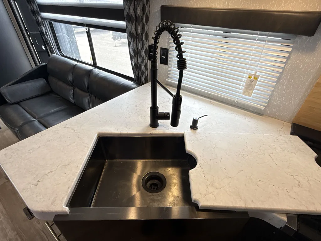 2022 Forest River Cherokee 274BRB, Photos photo 13