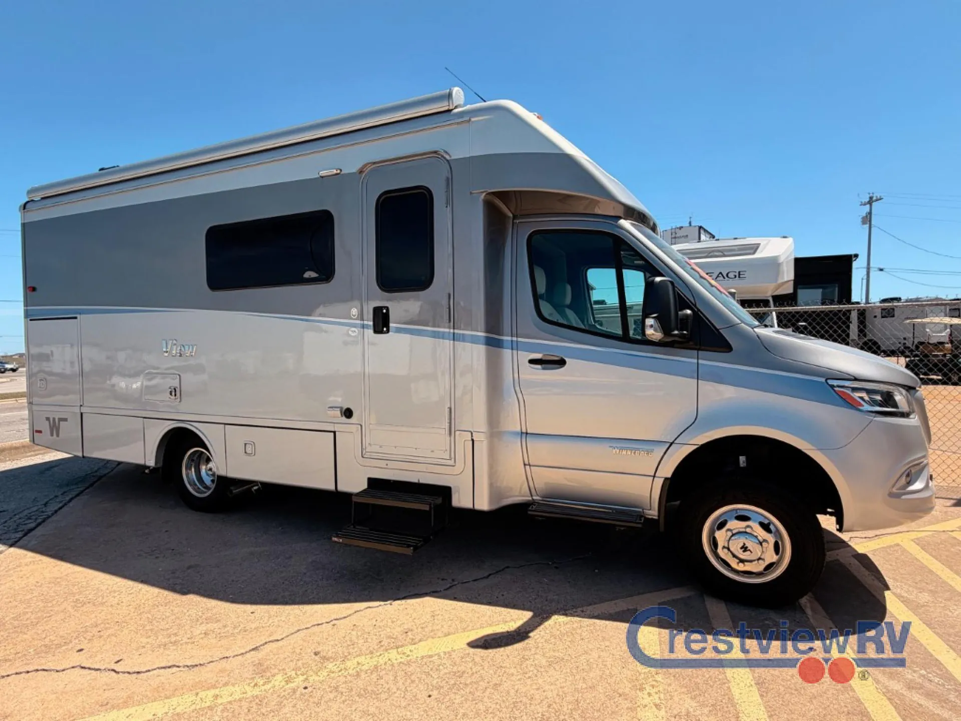 2025 Winnebago View 24T AWD - Photo 3