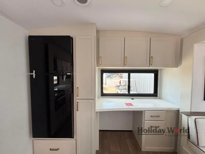 2027 Grand Design Imagine 2670MK - Photo 4