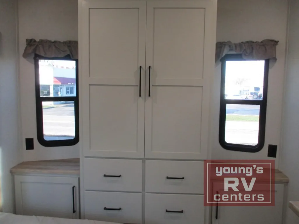 2025 Forest River Sandpiper Destination Trailers 400BH, Photos photo 27