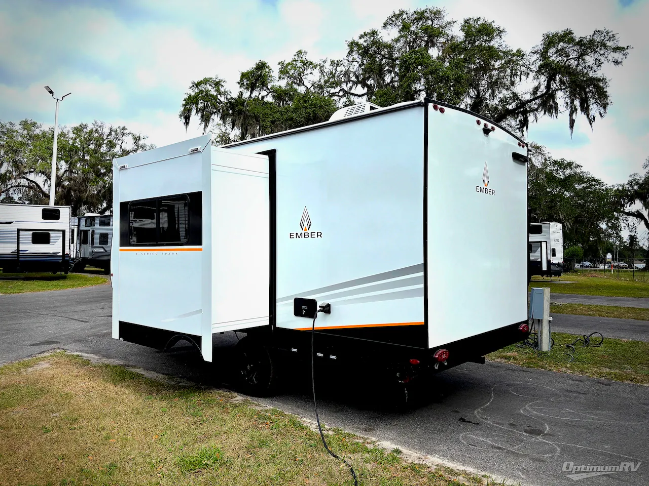 2026 Ember RV E-Series 18RBE - Photo 4