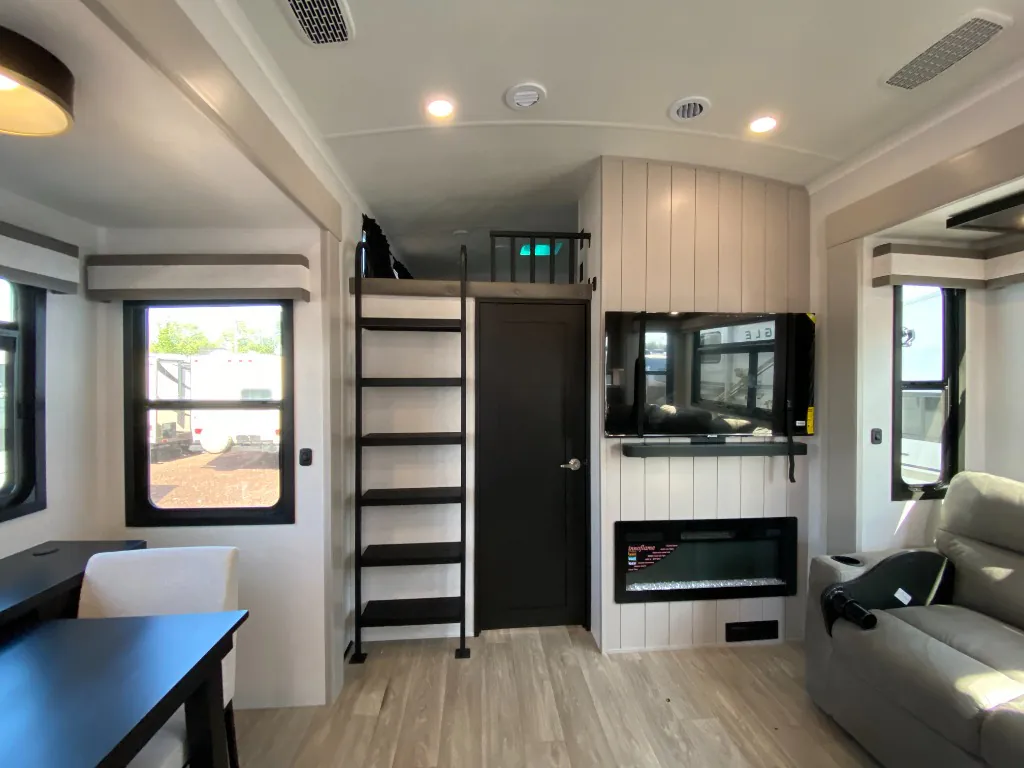 2027 Jayco North Point 380FBRK, Photos photo 39