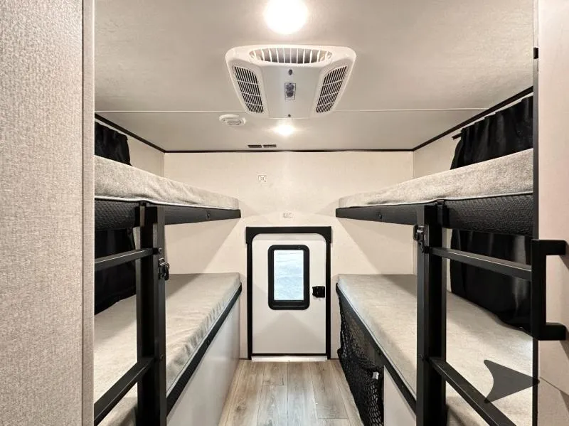 2026 Jayco Jay Feather 32QBH - Photo 3