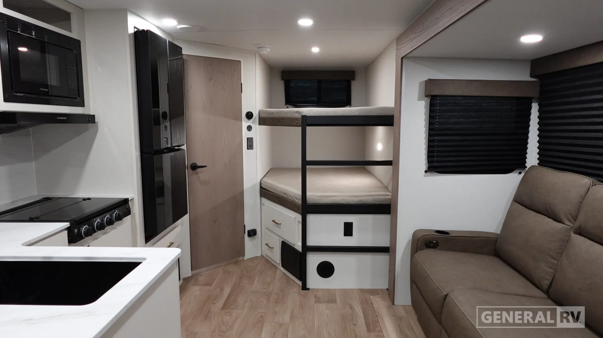 2027 Grand Design Transcend Xplor 23BHX - Photo 3