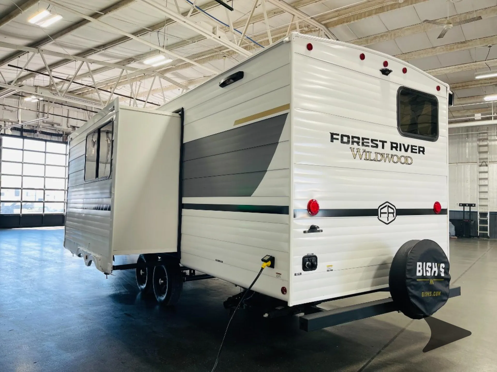 2026 Forest River Wildwood X-Lite 26ICE — Photo 6