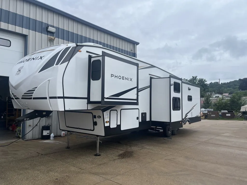 2026 Shasta Phoenix 360BH - Photo 3