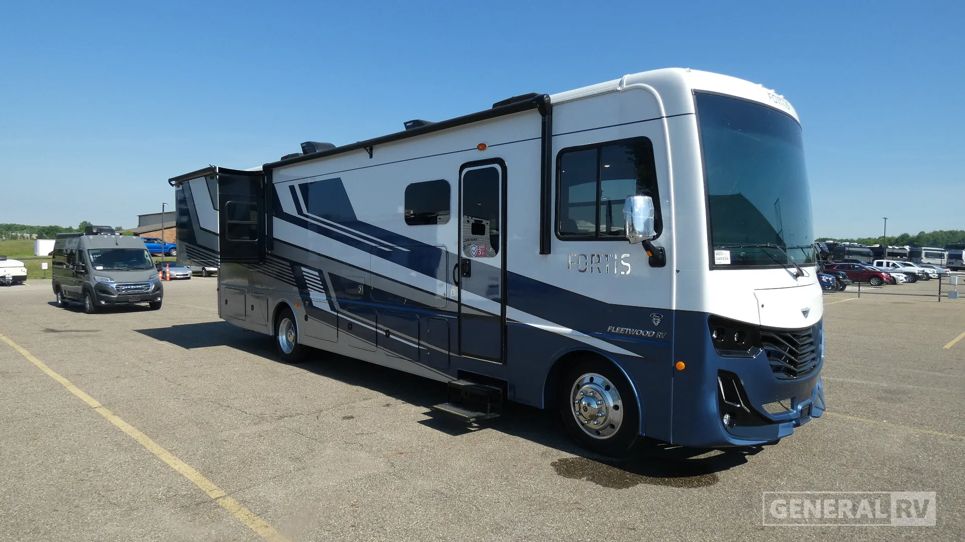 2026 Fleetwood Fortis 34MB - Photo 2