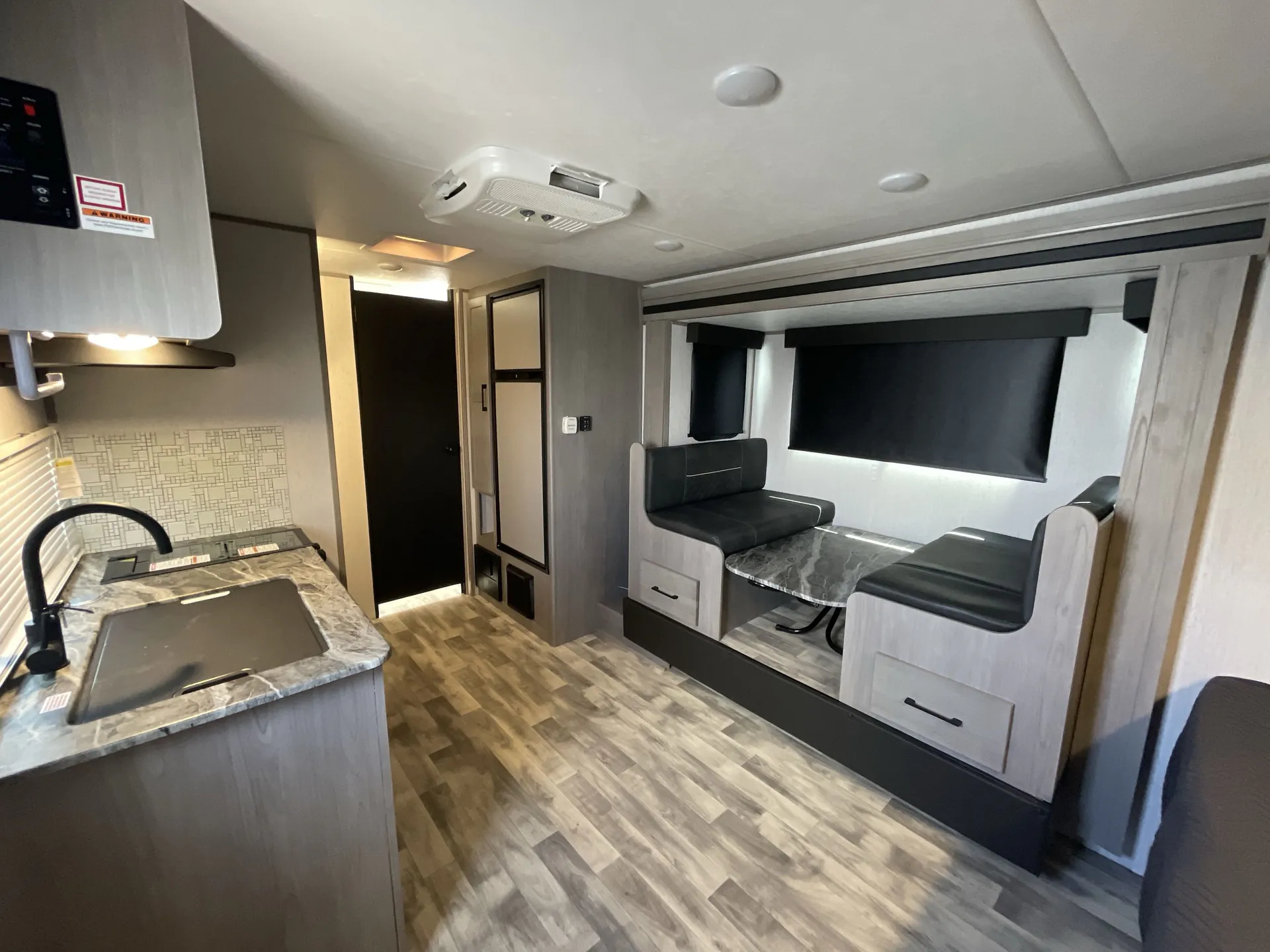 2022 Dutchmen Kodiak Cub 196BH — living area main