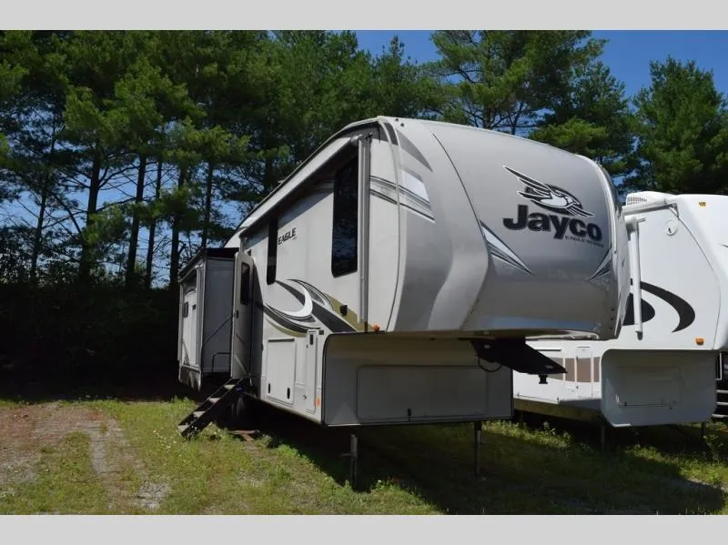 2019 Jayco Eagle 319MLOK - Photo 4