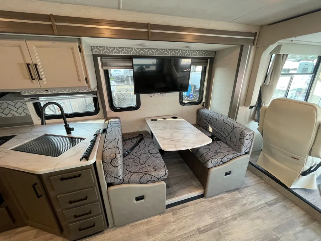 2024 Thor Motor Coach Freedom Traveler A32, Photos photo 13