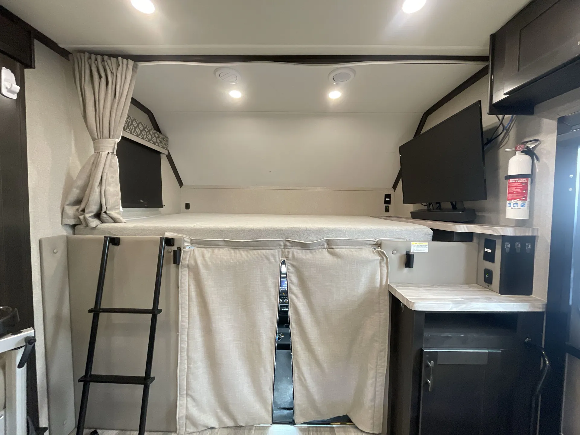 2022 Dynamax Corp Isata 5 28SS - Photo 4