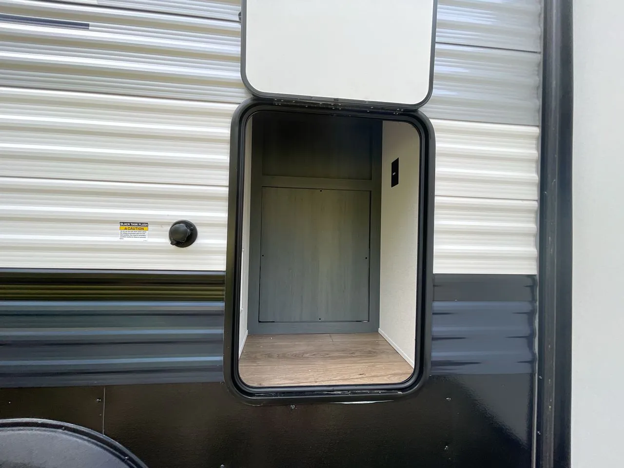 2027 Forest River Puma Vista 403LFT - Photo 4