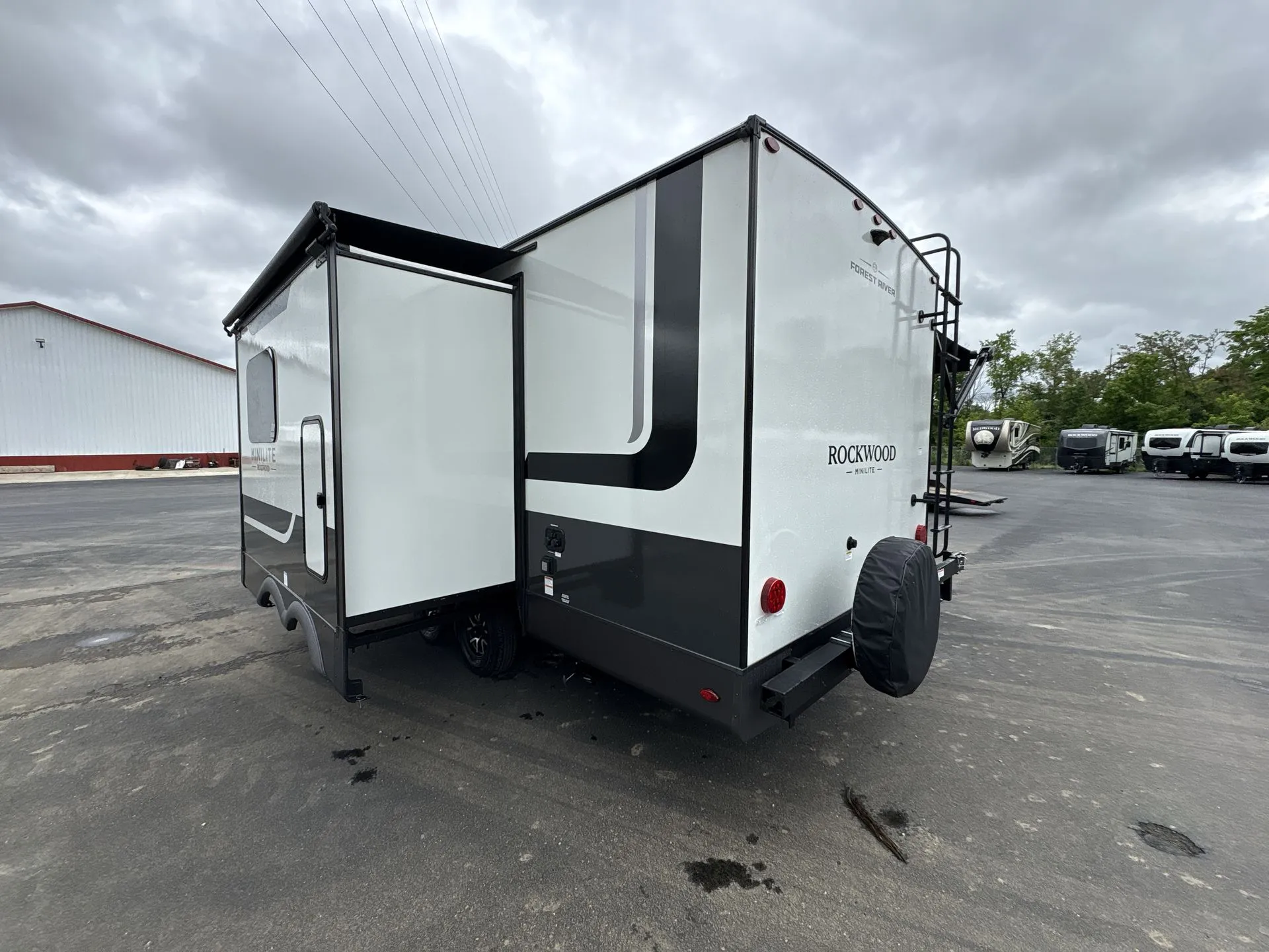 2026 Forest River Rockwood Mini Lite 2513S — Photo 6