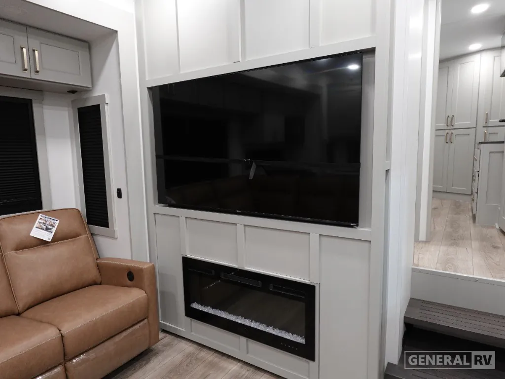2025 Brinkley Model G 3250, Photos photo 23