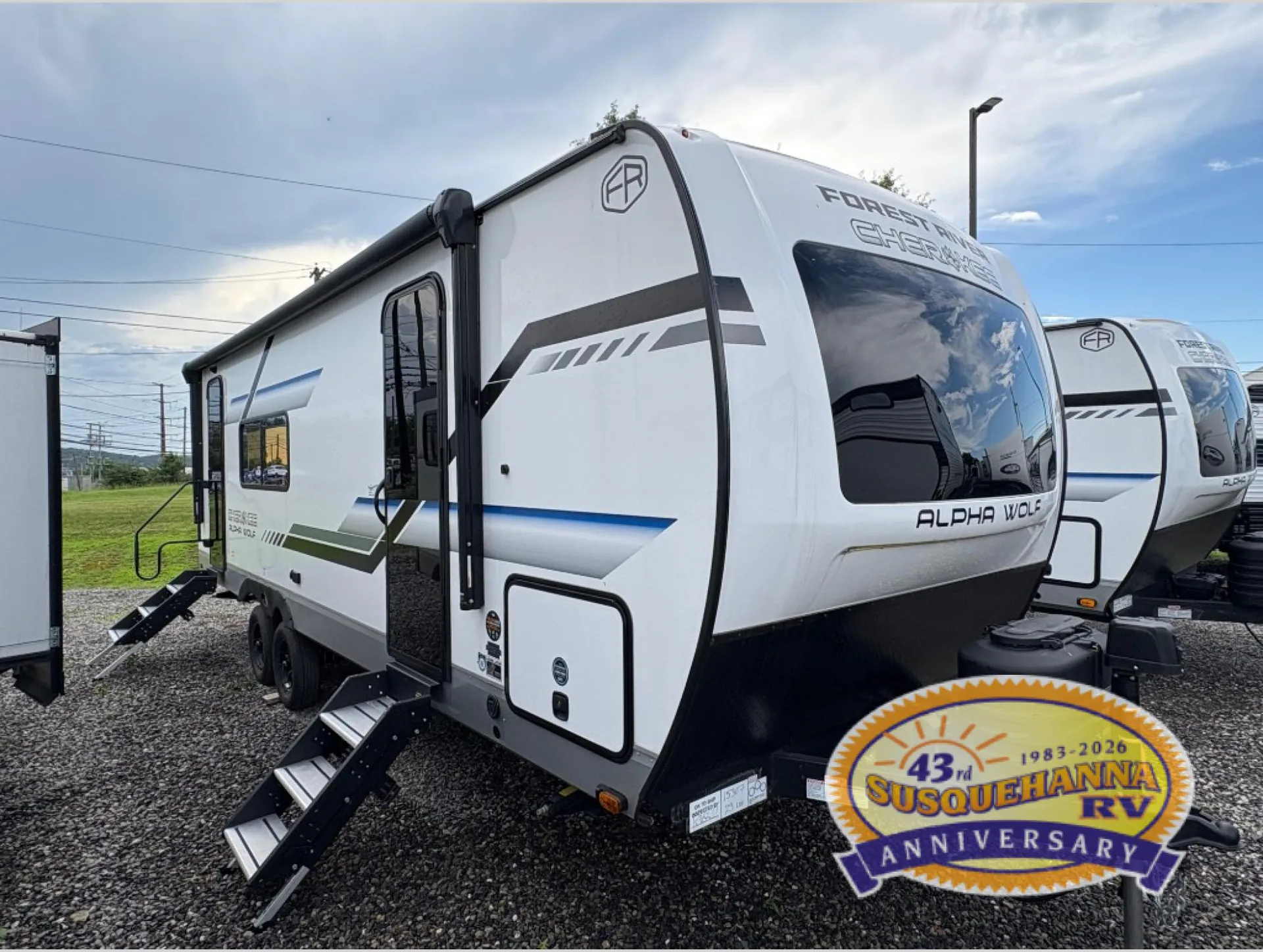 2025 Forest River Cherokee Alpha Wolf 23LDE - Photo 2