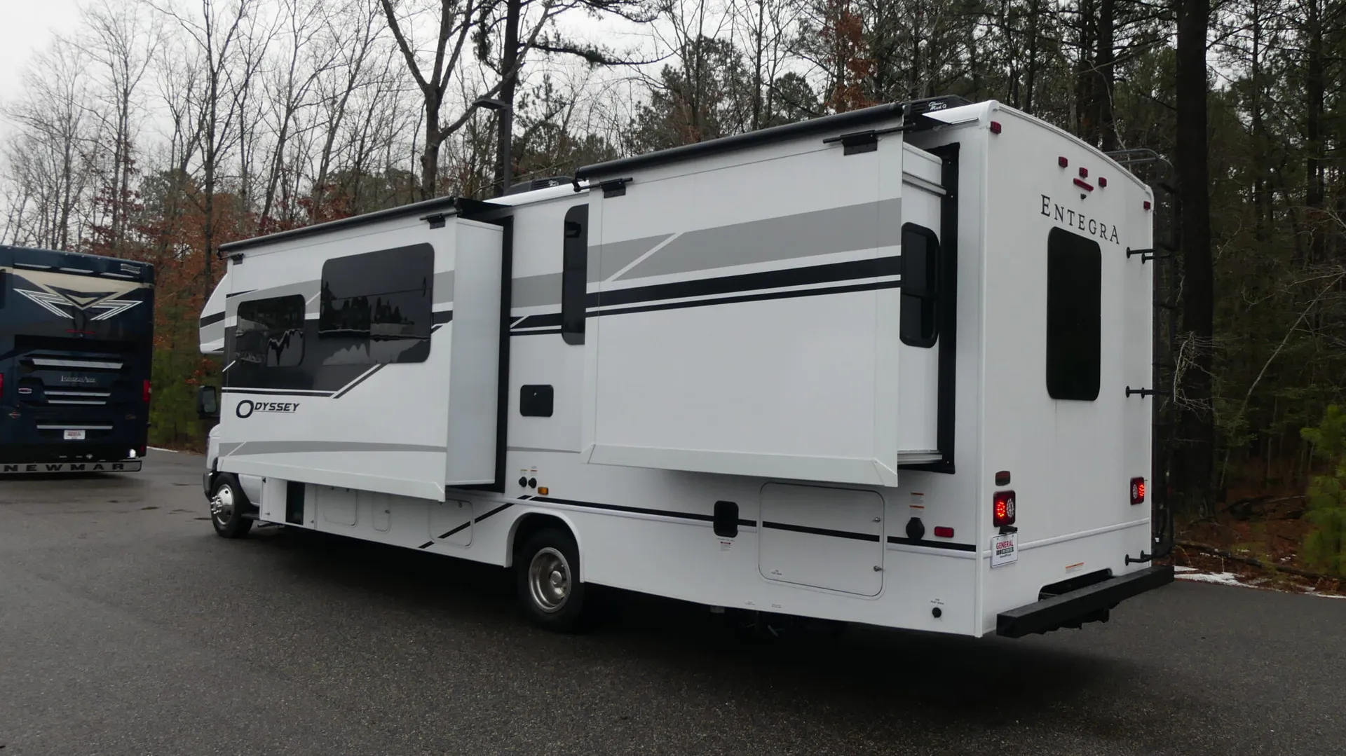 2026 Entegra Coach Odyssey 29V - Photo 4