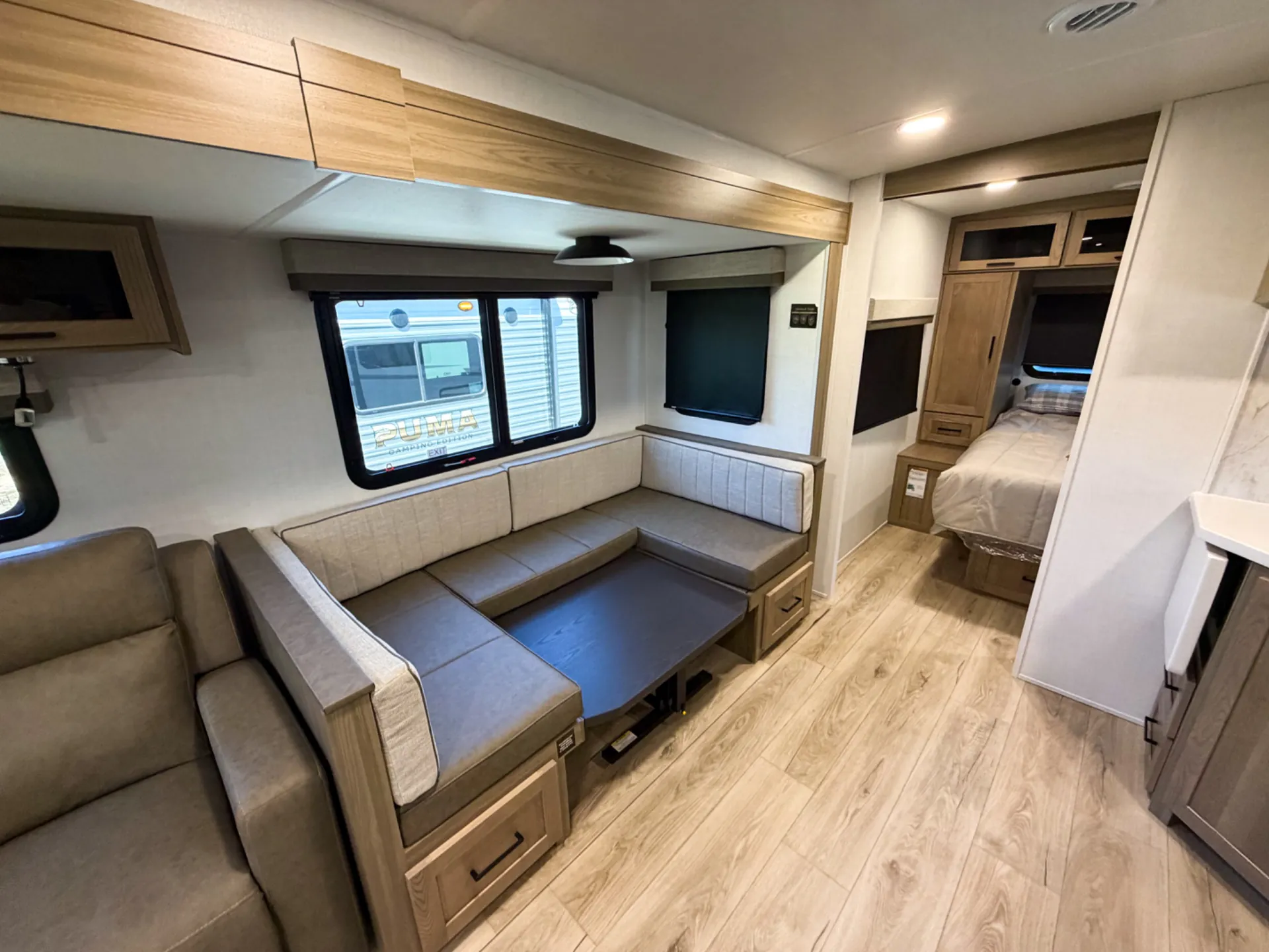 2027 Forest River Rockwood Ultra Lite 2706BH - Photo 4