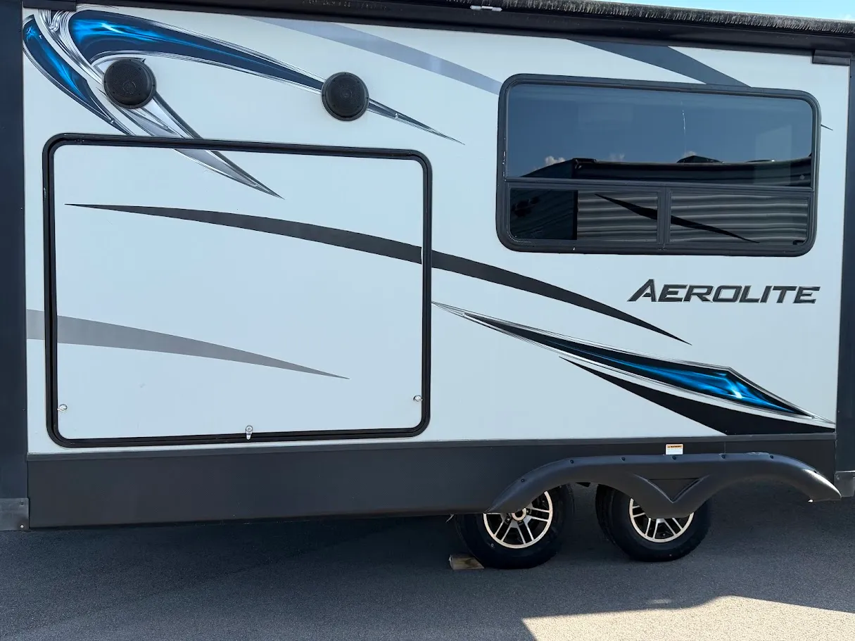 2019 Dutchmen Aerolite 3303RL - Photo 4