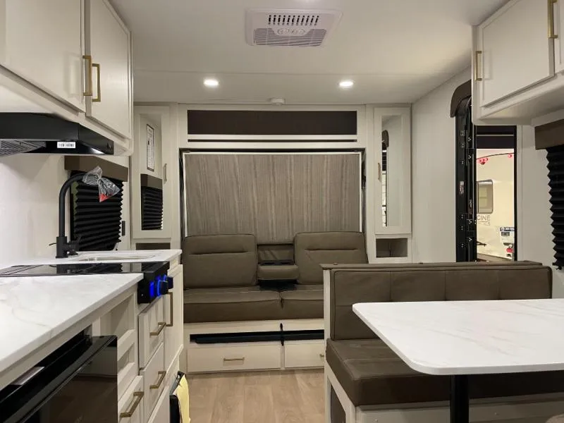 2026 Grand Design Transcend One 151RB - Photo 3