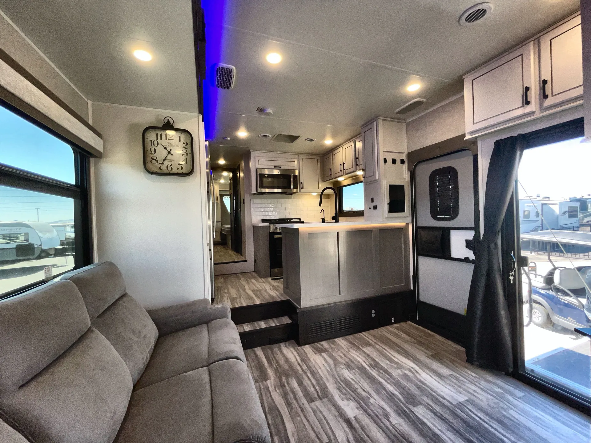 2024 Jayco Seismic Luxury Series 4113 — living area main