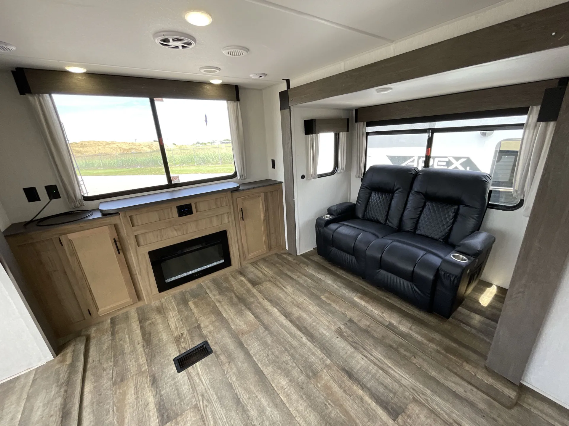 2024 Forest River Cherokee Black Label 306MMBL — living area main