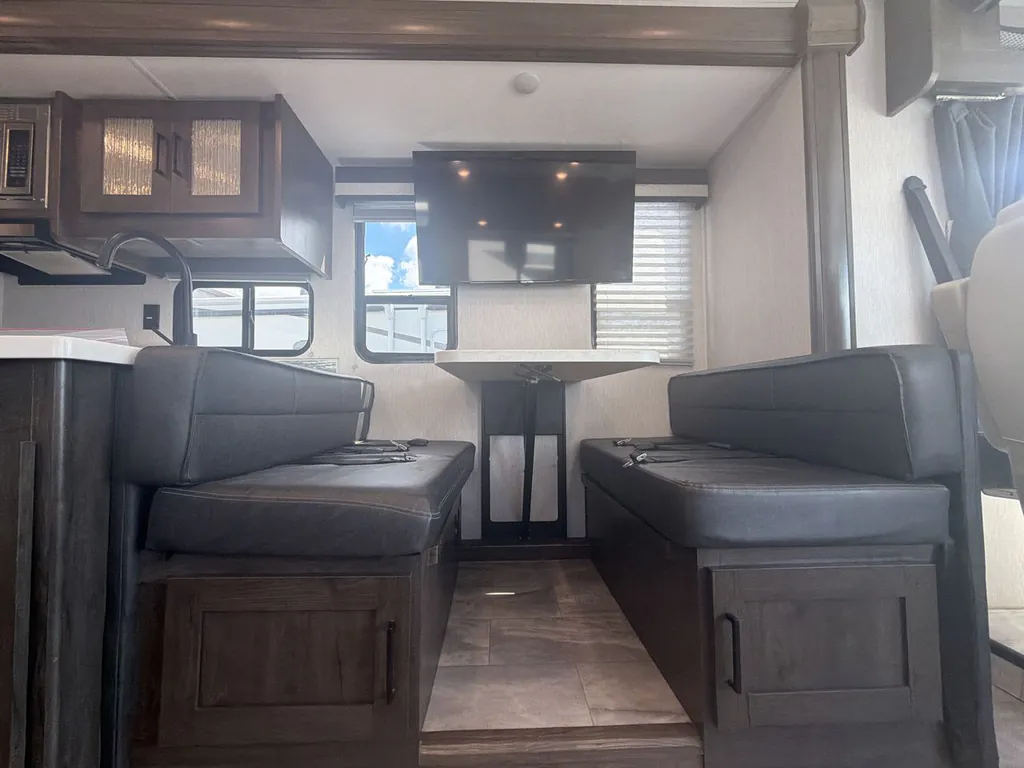 2024 Coachmen Pursuit 31BH, Photos photo 13