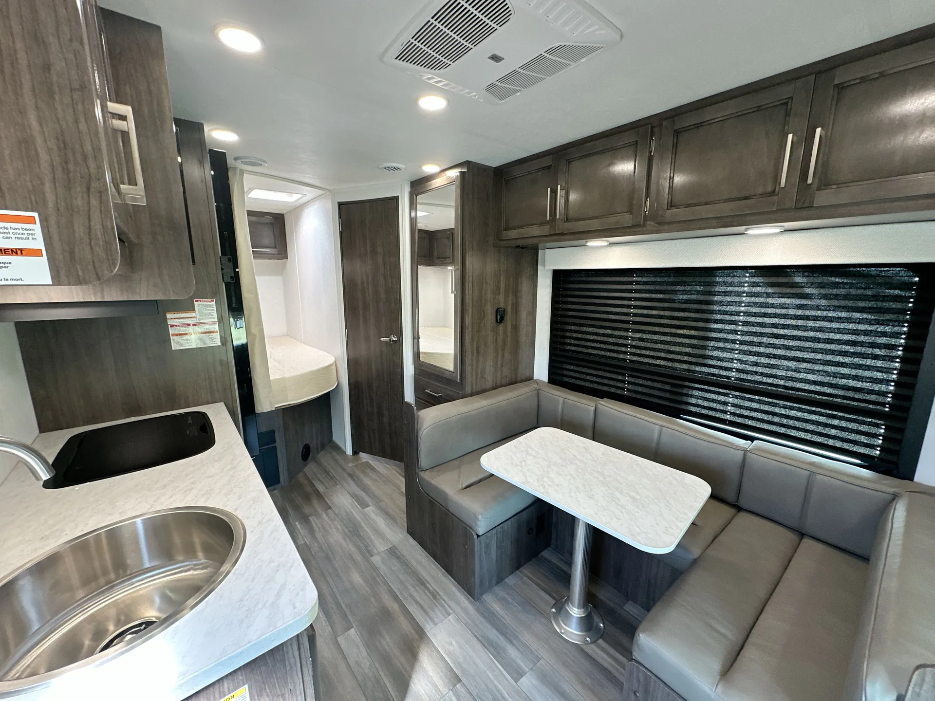 2026 Jayco Redhawk SE 22E - Photo 3