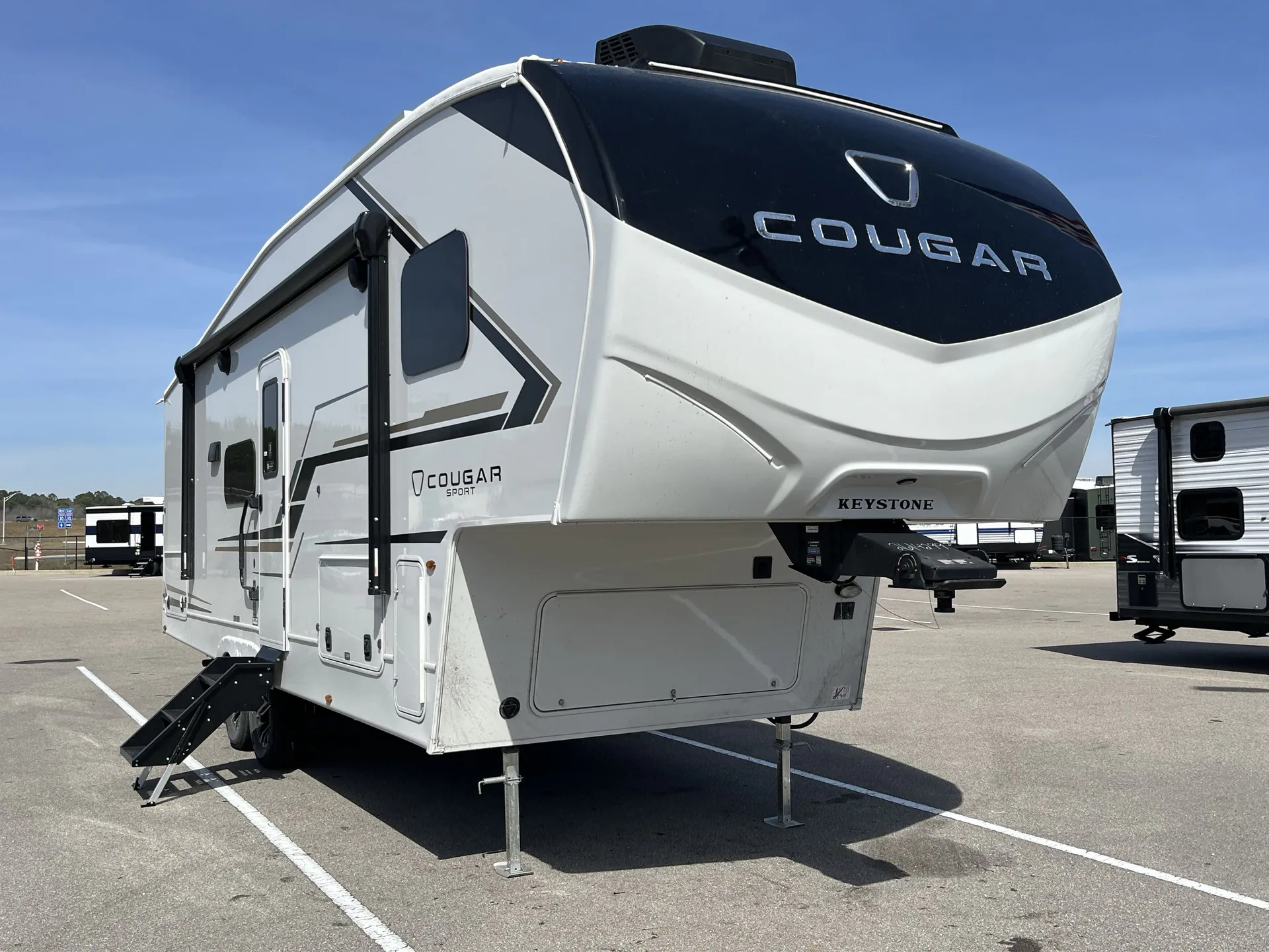 2026 Keystone Cougar Sport 2400RE - Photo 2