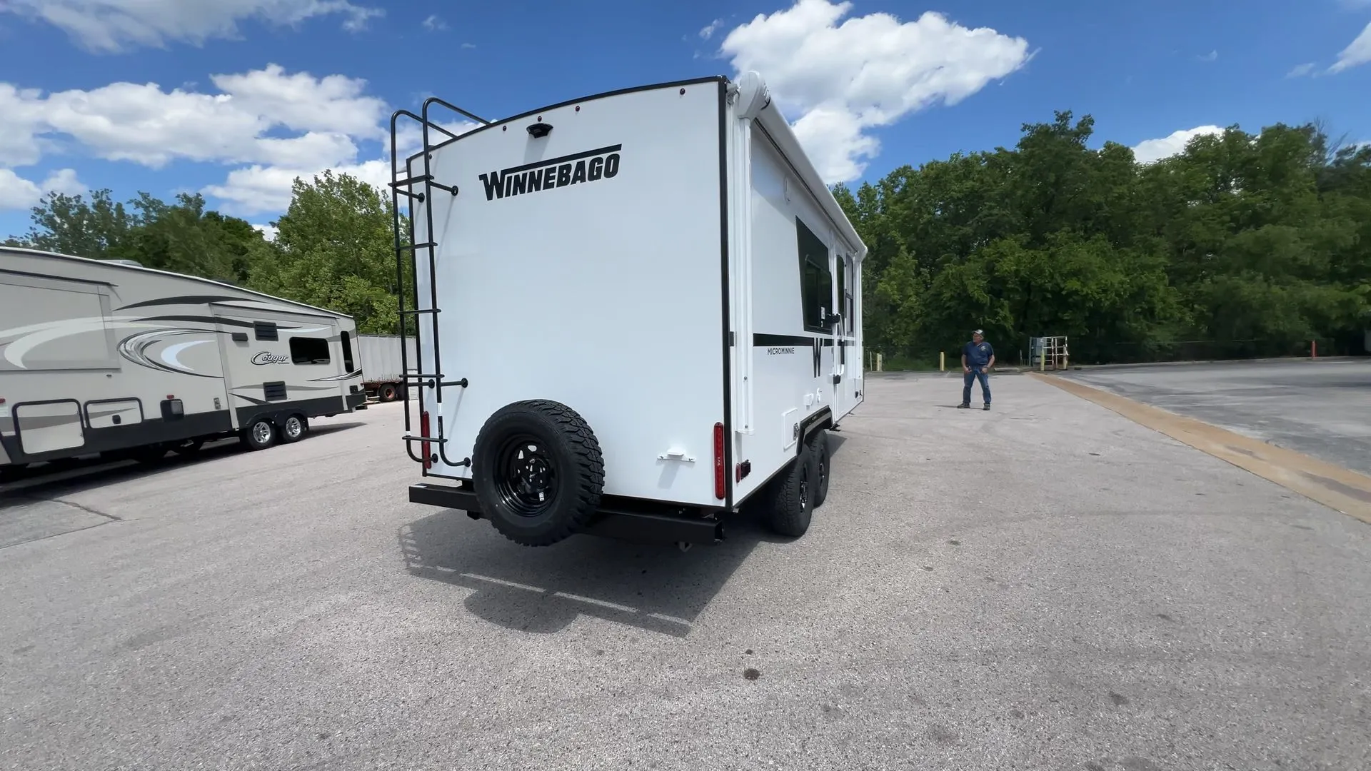 2026 Winnebago Micro Minnie 2108DS - Photo 4