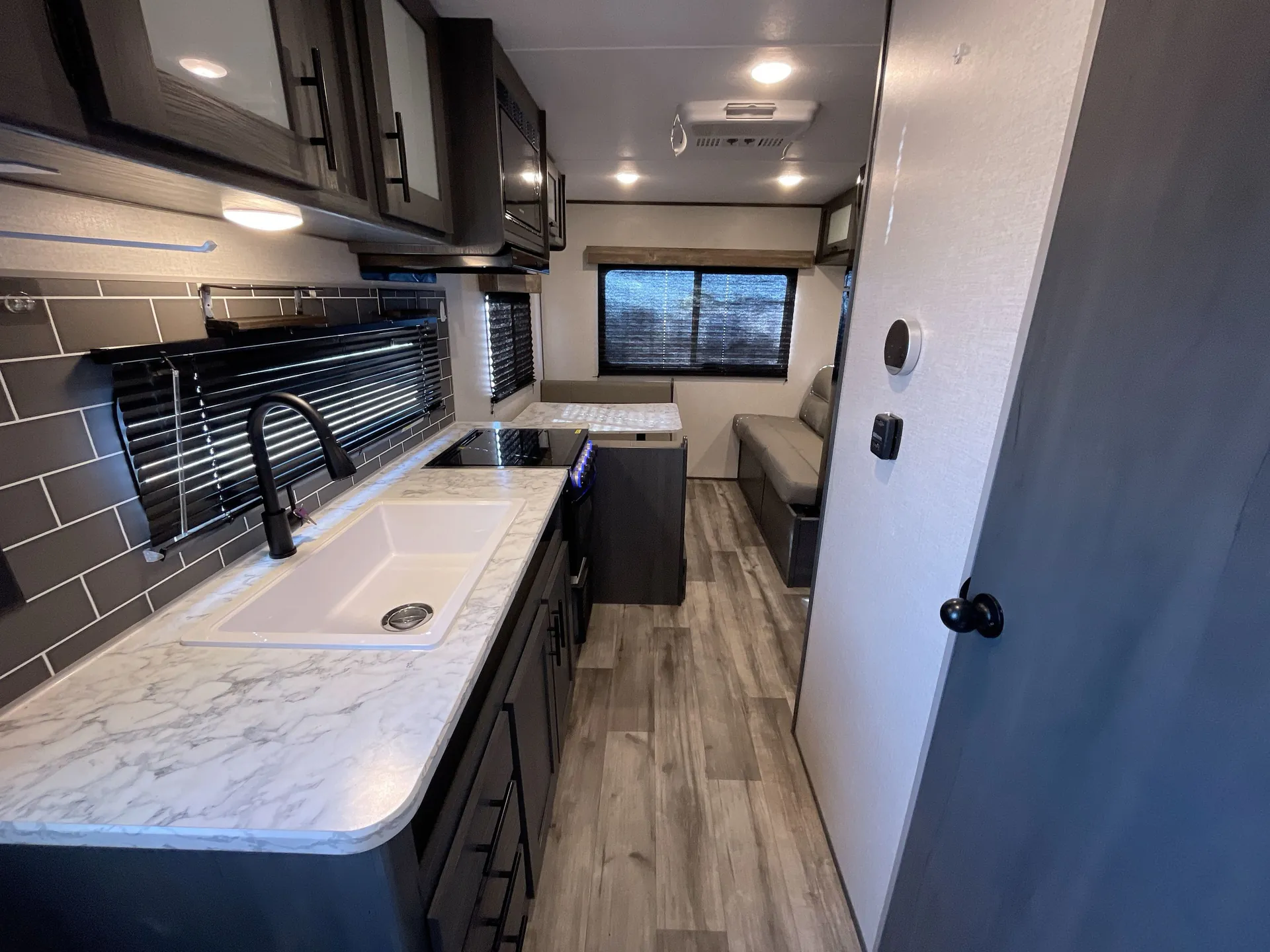 2023 Dutchmen Aspen Trail LE 21RD - Photo 3