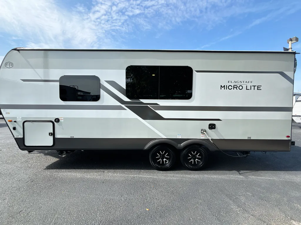 2026 Forest River Flagstaff Micro Lite 25FBT, Photos photo 7
