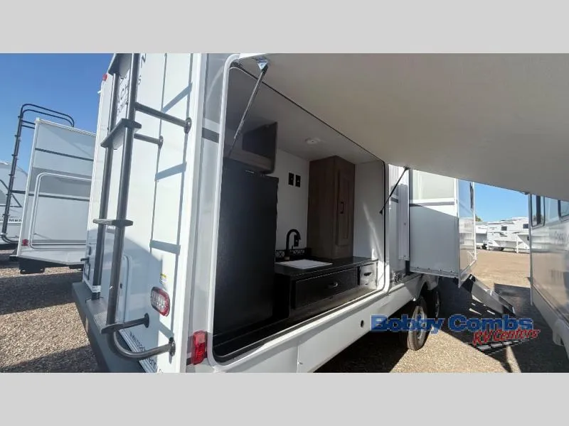2026 Coachmen Freedom Express Ultra Lite 320BHDS - Photo 3