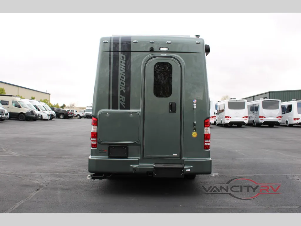 2025 Chinook RV Summit SS, Photos photo 6
