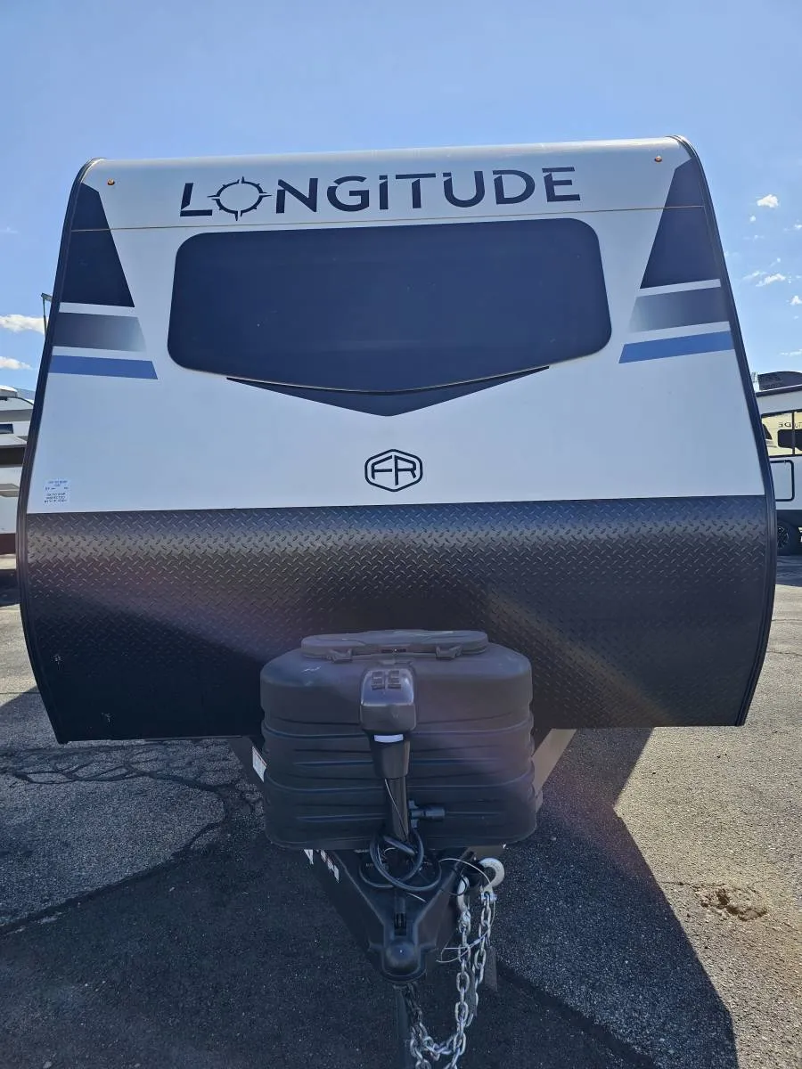 2026 East to West Longitude 285BH - Photo 4