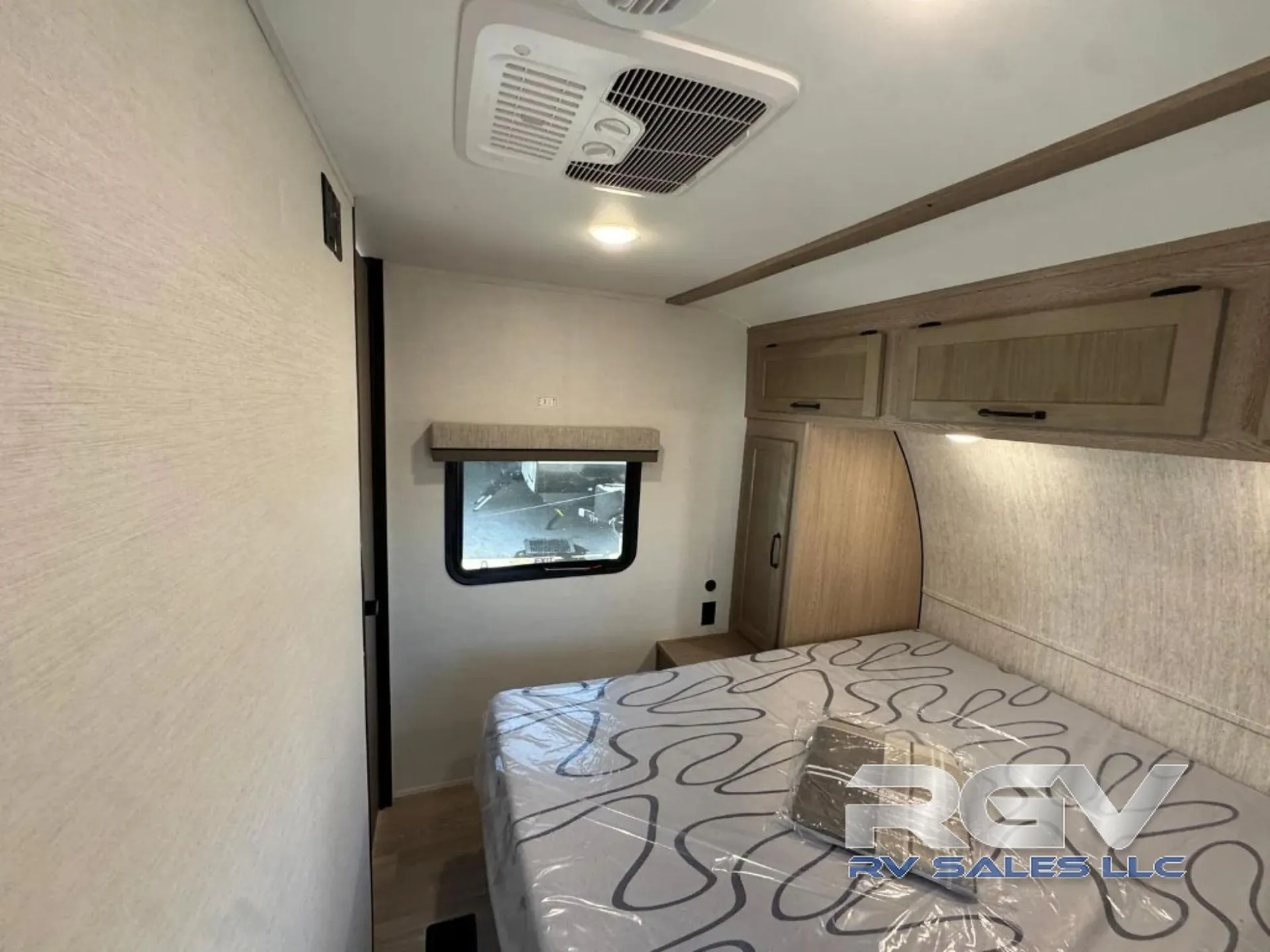 2027 Gulf Stream TrailMaster 323TBR - Photo 3