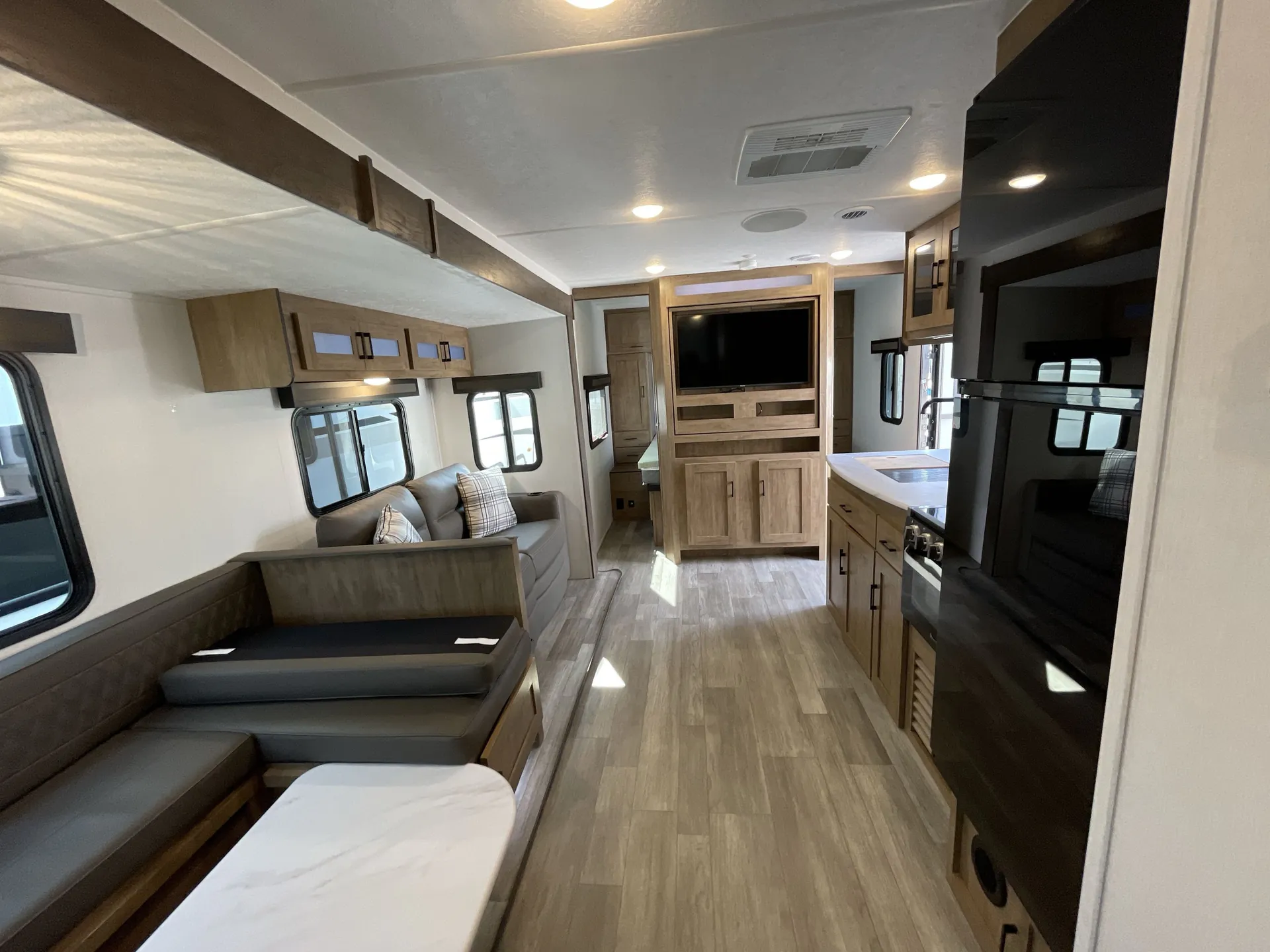 2024 Coachmen Freedom Express Liberty Edition 292BHDSLE - Photo 4