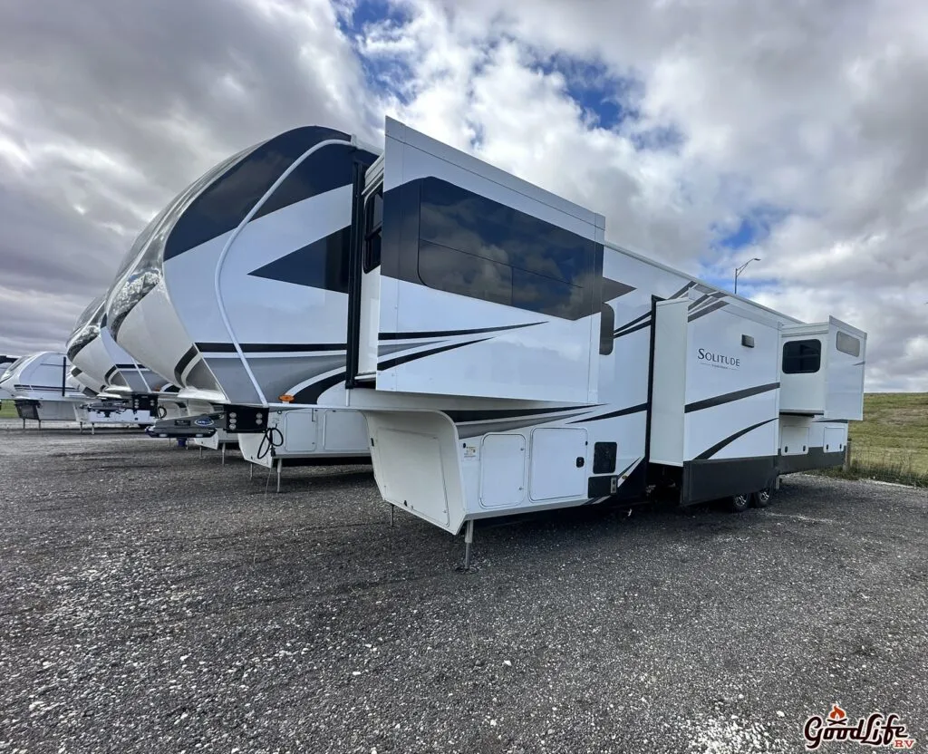 2026 Grand Design Solitude 380FL - Photo 2