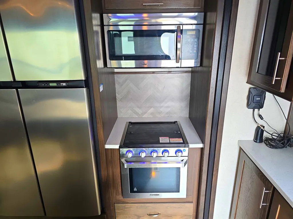 2019 Jayco Seismic Luxury Series 3512, Photos photo 7